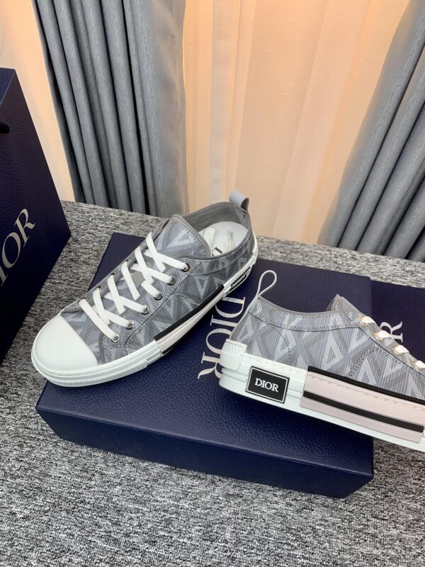 DIOR B32 LOW TOP SNEAKER GRAY CD DIAMOND CANVAS – Emlina