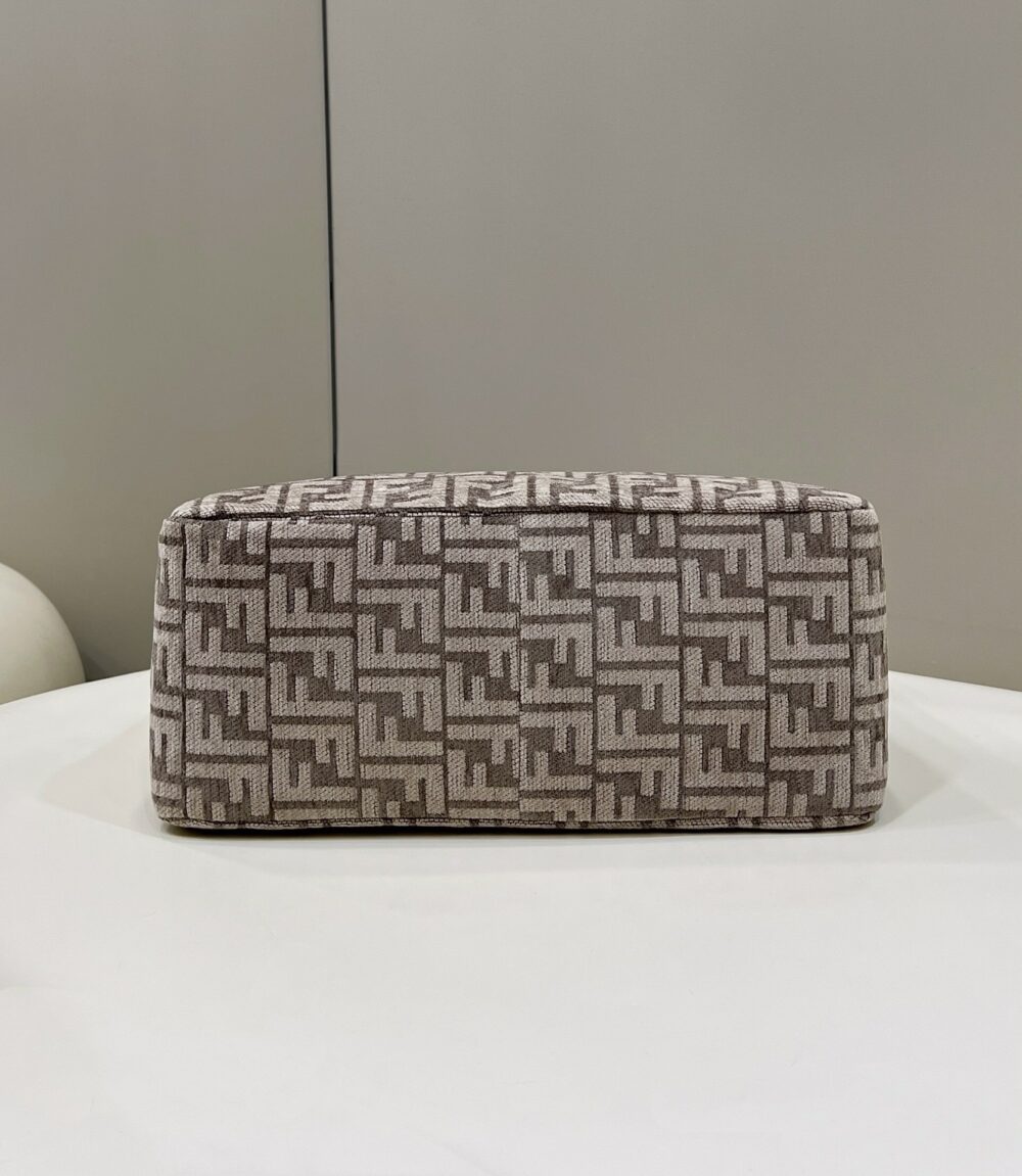 FENDI OLOCK ZIP DOVE GREY TAPESTRY FABRIC BAG 8BR805ALFVF1IQU - Image 4