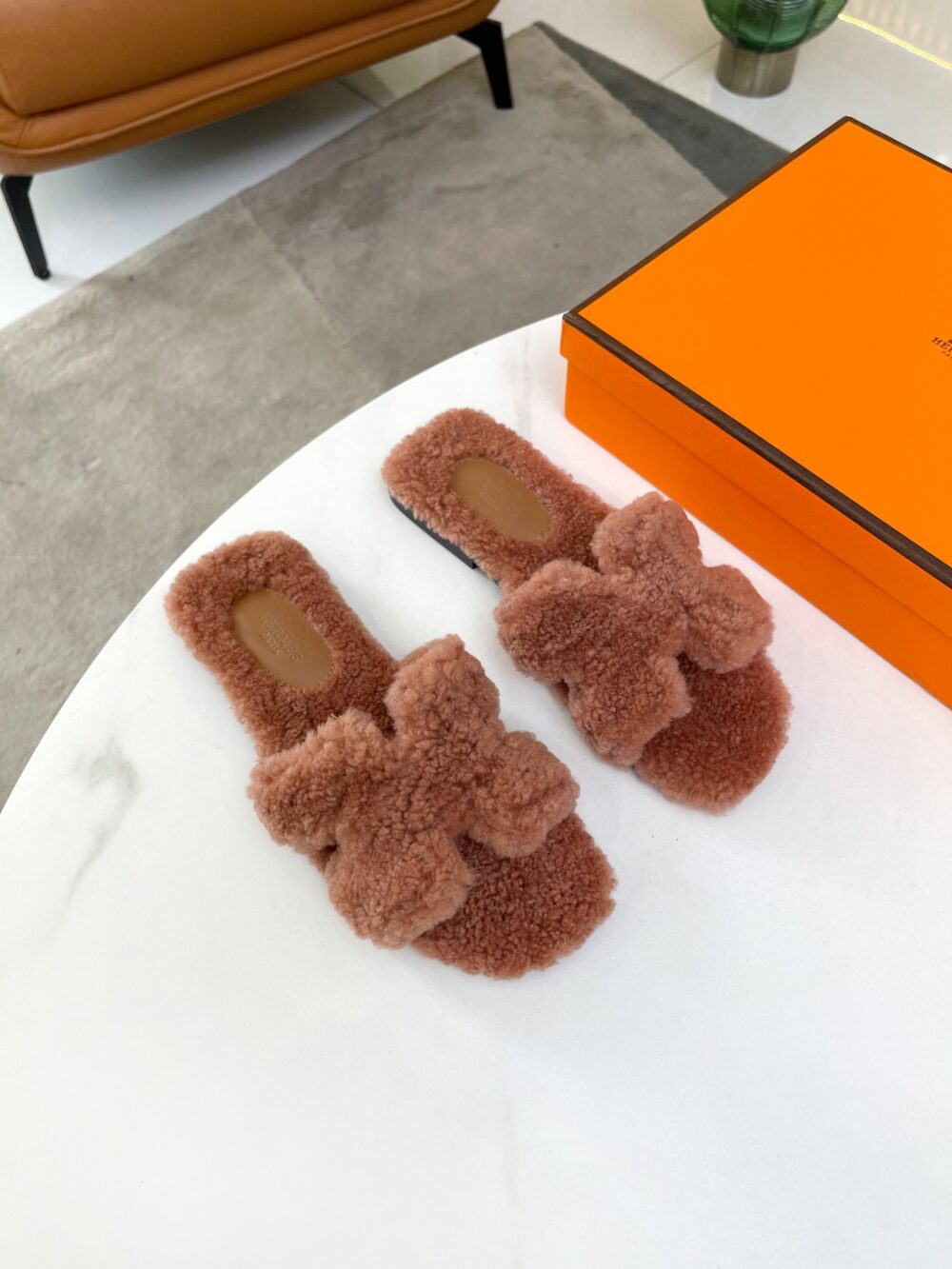 HERMES SHEARLING ORAN TEDDY BEAR SLIPPER SANDALS - Image 4