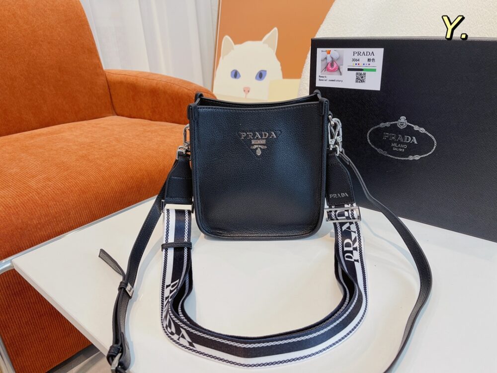 PRADA LEATHER MINI SHOULDER BAG BLACK 20CM 1BH191 2DKV F0002 V 3OO - Image 9