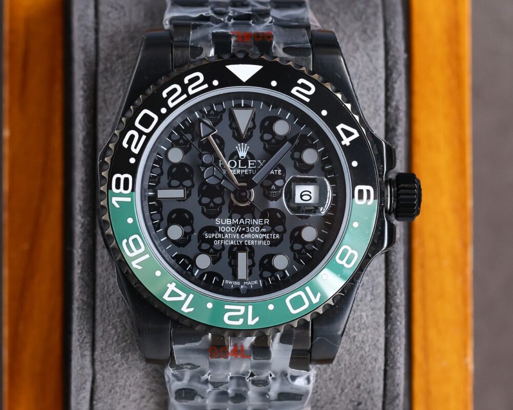 ROLEX OYSTER GMT-MASTER II WATCH BLACK SKULL PATTERN 40MM - Image 7