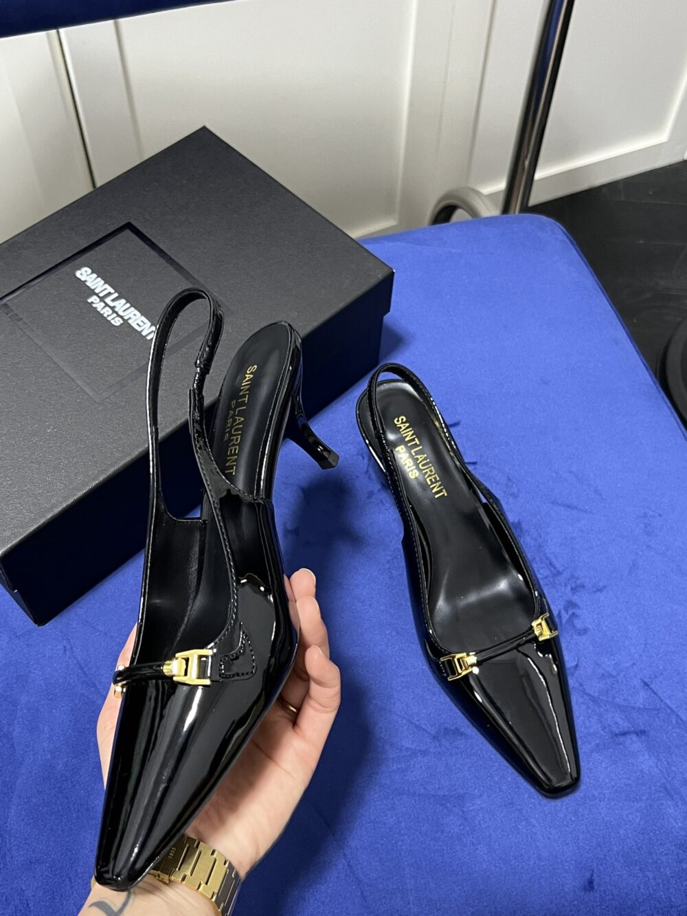 SAINT LAURENT BLADE PATENT LEATHER PUMPS - Image 3