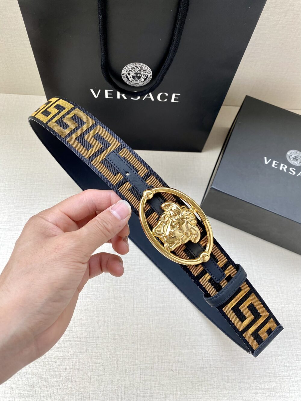 VERSACE BLACK BELT WITH MEDUSA GOLD METAL 3.8CM - Image 4