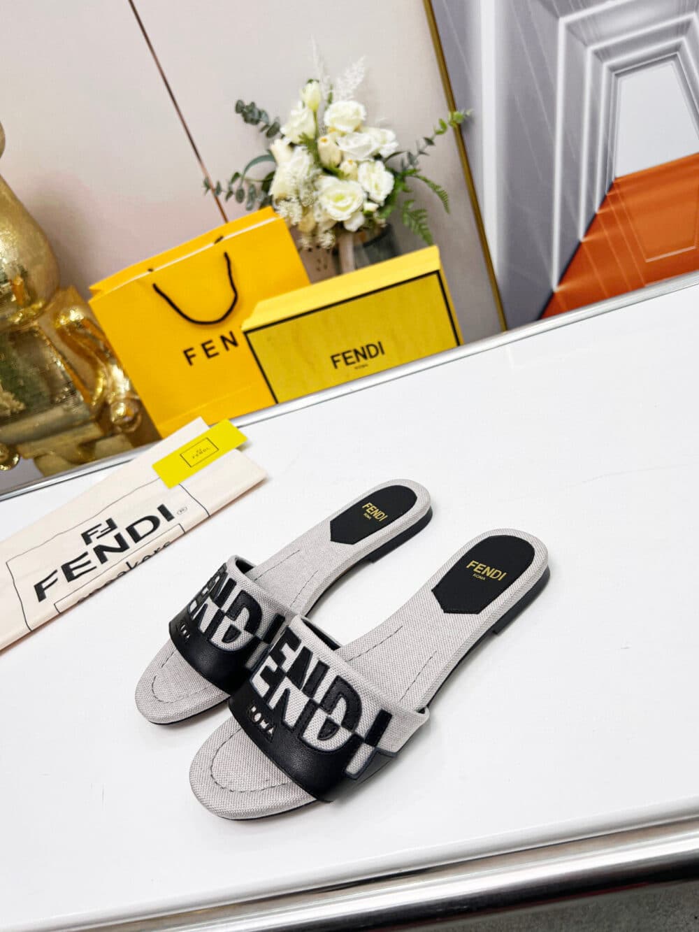 FENDI SIGNATURE CANVAS LEATHER SLIDES BLACK 8R8337AJZUF0WZM - Image 9