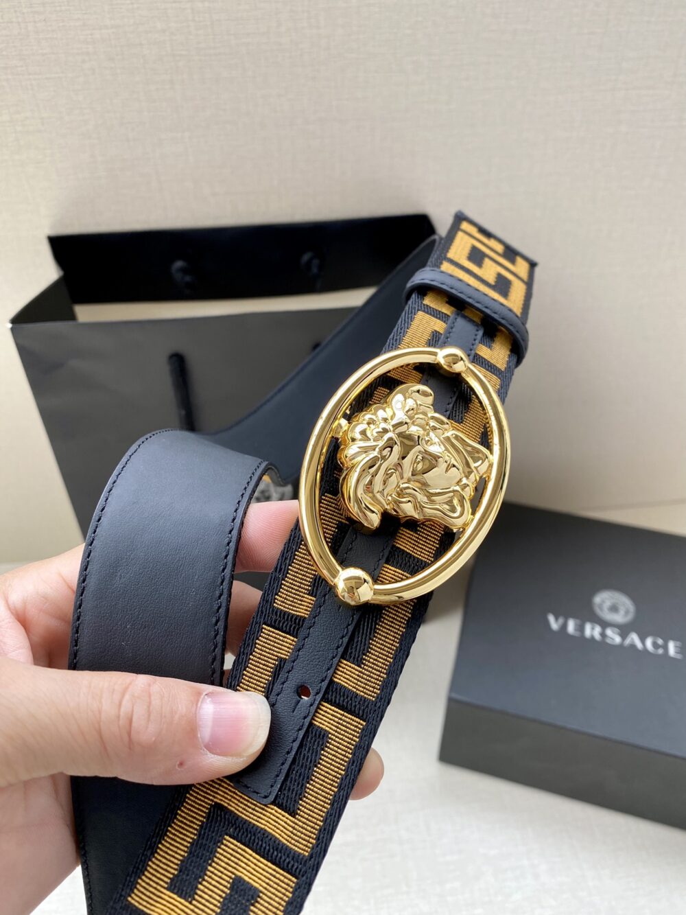 VERSACE BLACK BELT WITH MEDUSA GOLD METAL 3.8CM - Image 6