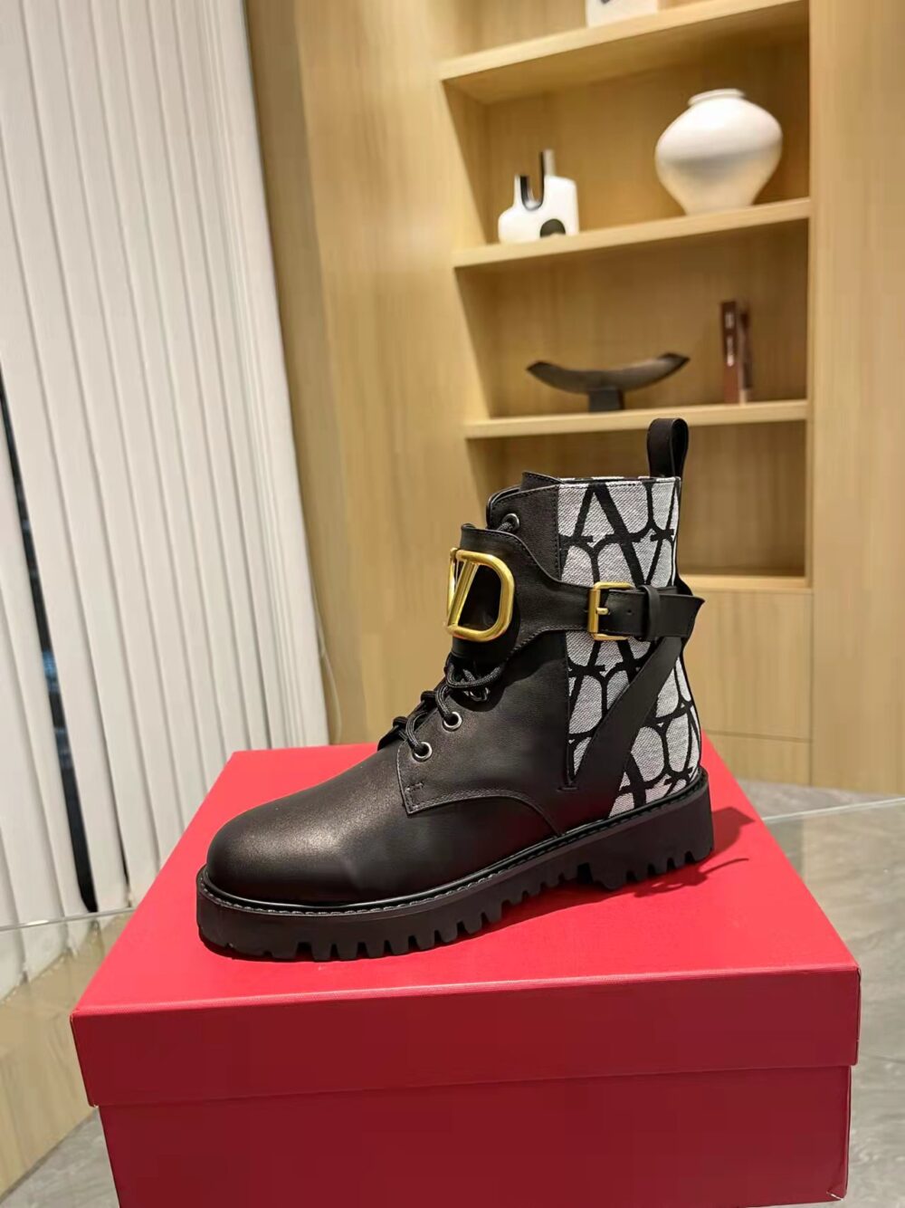 VALENTINO VLOGO SIGNATURE COMBAT BOOT IN CALFSKIN AND TOILE ICONOGRAPHE BLACK - Image 4