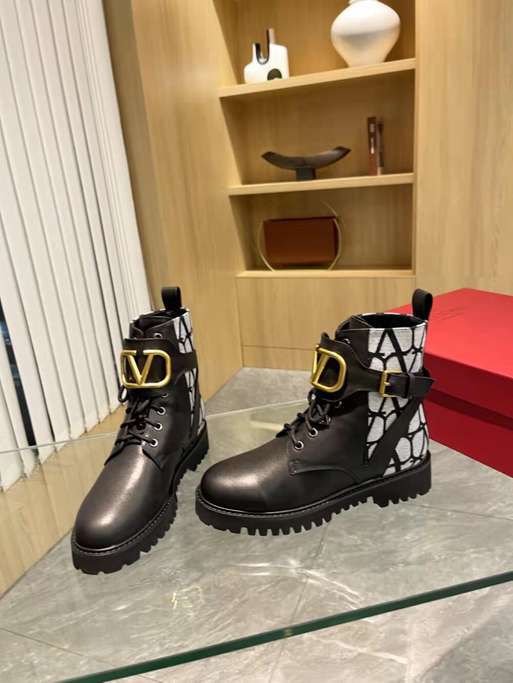 VALENTINO VLOGO SIGNATURE COMBAT BOOT IN CALFSKIN AND TOILE ICONOGRAPHE BLACK - Image 8