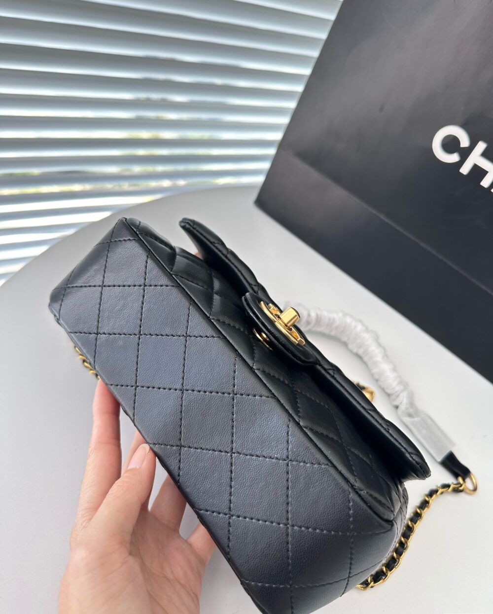 CHANEL FLAP BAG WITH TOP HANDLE LAMBSKIN AND WENGE WOOD BLACK 20CM AS4151 B13085 94305 - Image 2