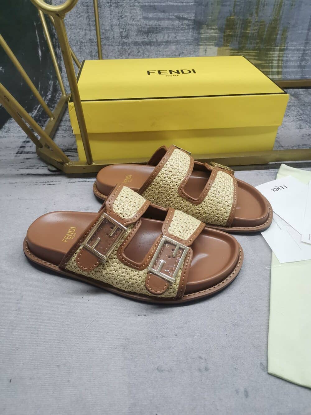 FENDI FEEL LEATHER SANDALS BROWN 8X8326AO0DF1LR0 - Image 3