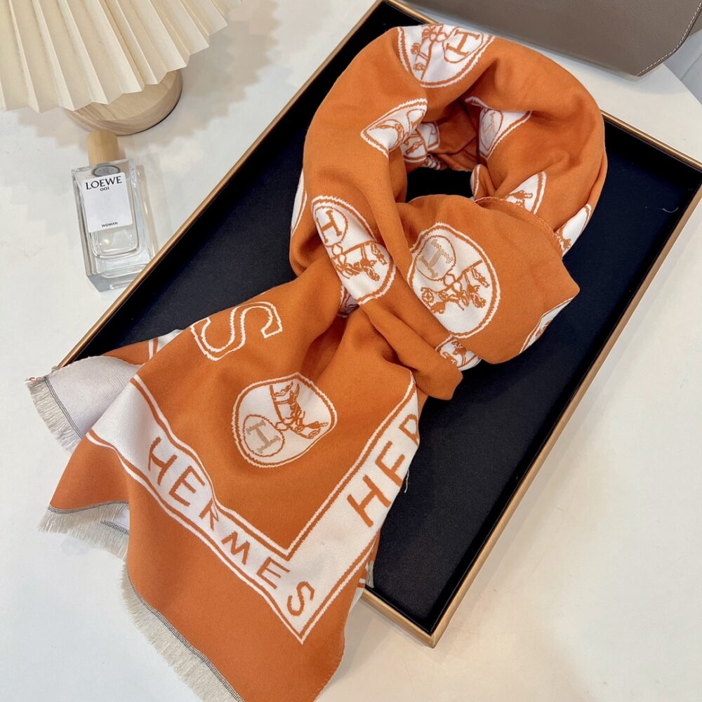 HERMES CASHMERE SCARF ORANGE - Image 3