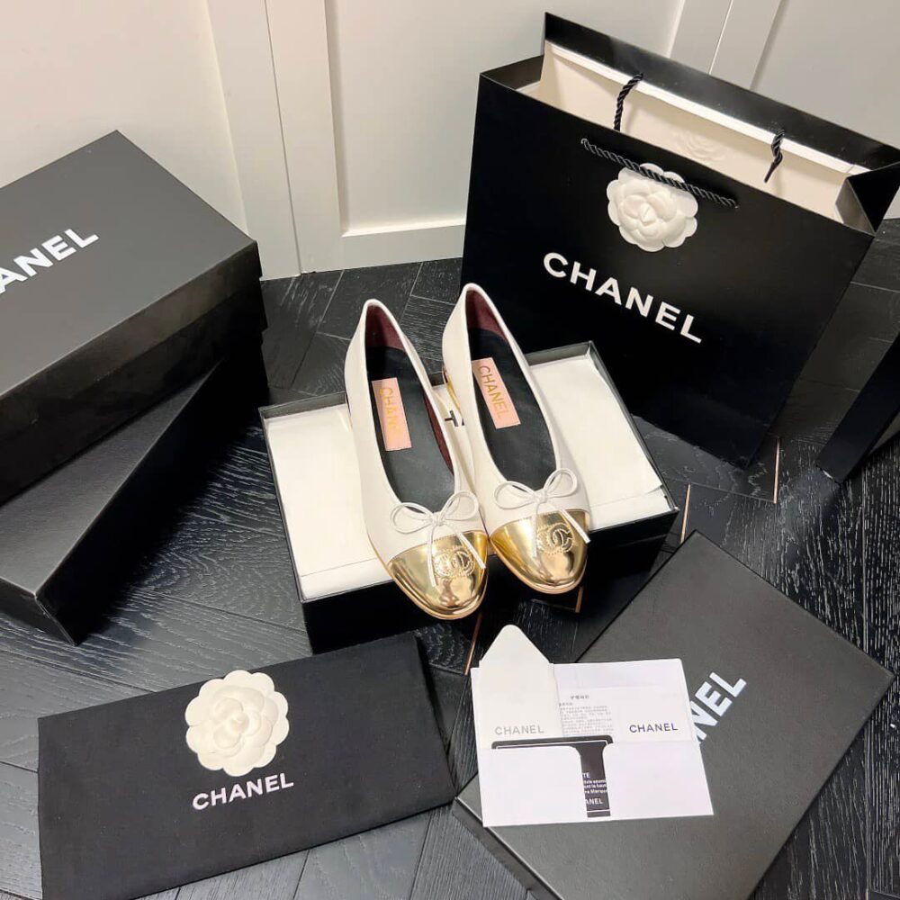 CHANEL LEATHER CAP TOE BALLET FLATS WHITE GOLD - Image 4