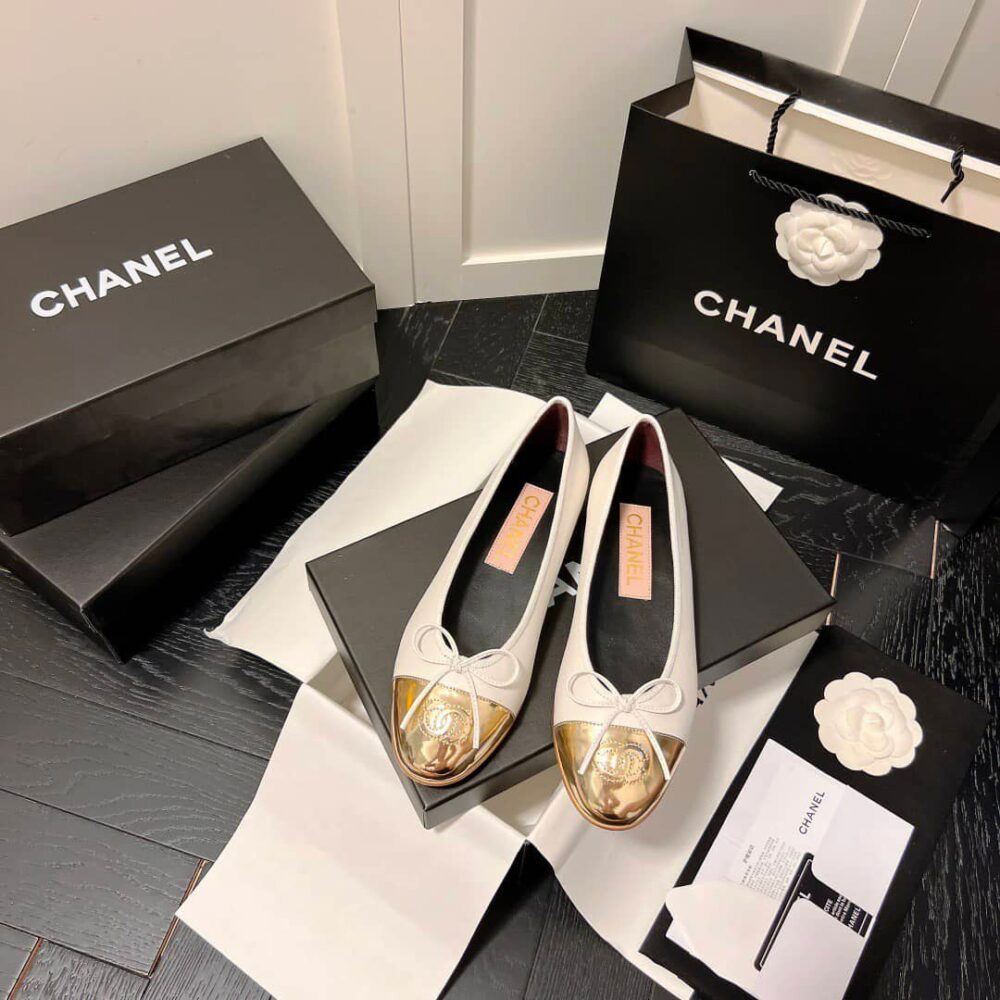 CHANEL LEATHER CAP TOE BALLET FLATS WHITE GOLD - Image 7