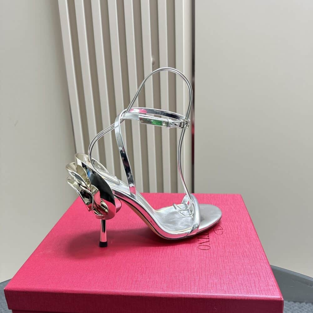 VALENTINO GARAVANI ARCHIVE ROSEROUCHE METALLIC LEATHER HIGH HEEL SILVER - Image 8