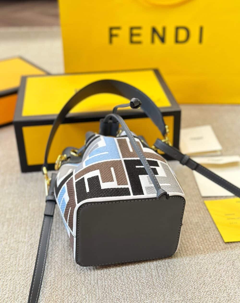 FENDI MON TRESOR MULTICOLOR CANVAS MINI BAG WITH FF EMBROIDERY 22CM 8BS010ARC3F1OPK - Image 9