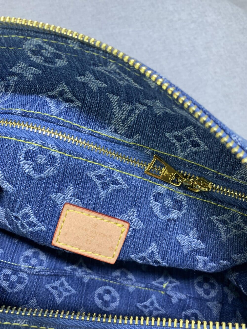 LOUIS VUITTON POCHETTE COSMÉTIQUE GM DENIM BLUE 27CM M24317 - Image 4