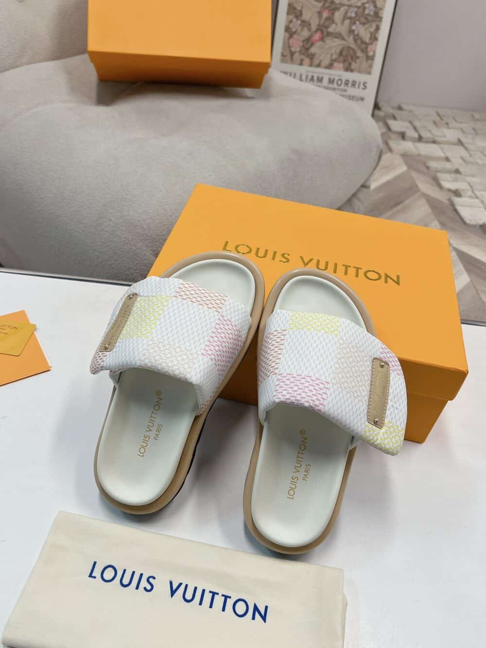 LOUIS VUITTON POOL PILLOW FLAT COMFORT MULE SANDALS LIGHT PINK 1ACTWW - Image 5