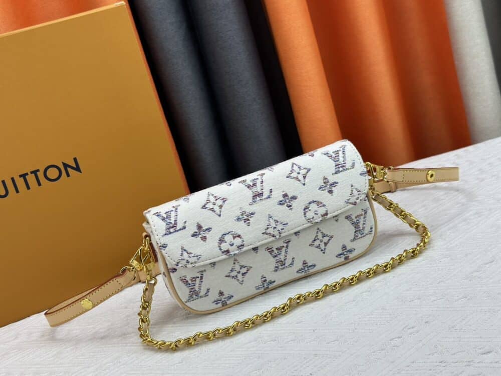 LOUIS VUITTON WALLET ON CHAIN IVY MULTICOLOR WHITE 23CM M83499 - Image 3