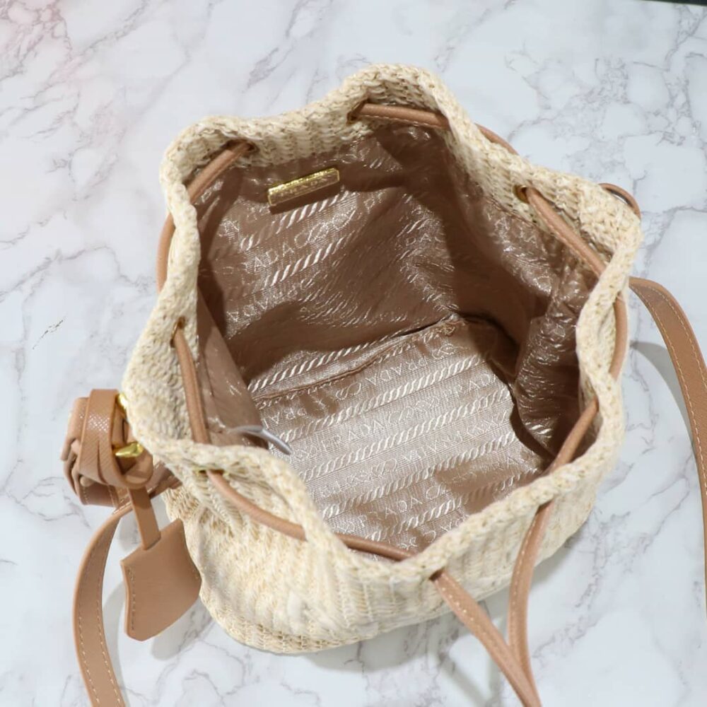 PRADA CROCHET AND LEATHER BUCKET BAG NATURAL 24CM 1BE068 2M2T F0018 V OUO - Image 4