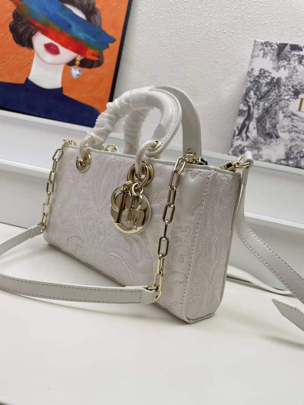 DIOR MEDIUM LADY D JOY BAG QUILTED EFFECT LAMBSKIN WHITE 26CM - Image 6