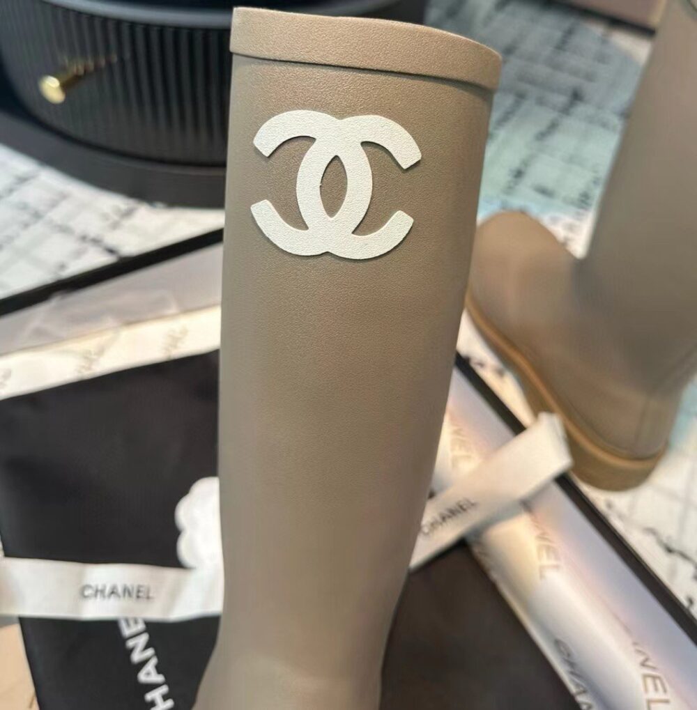 CHANEL RUBBER RAIN BOOTS BEIGE G39620 X56326 0Q304 - Image 3