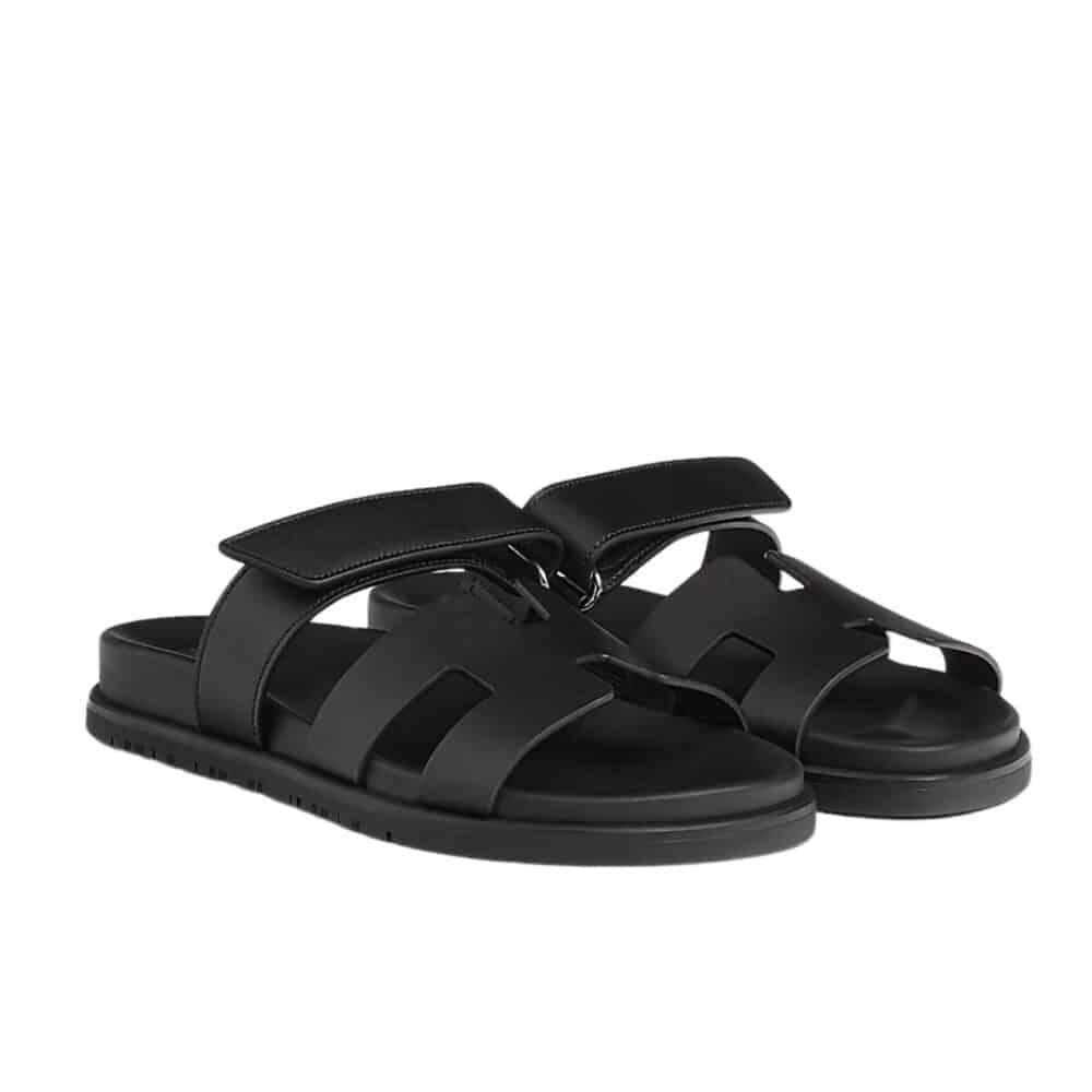 HERMÈS CHYPRE SANDAL BLACK LEATHER