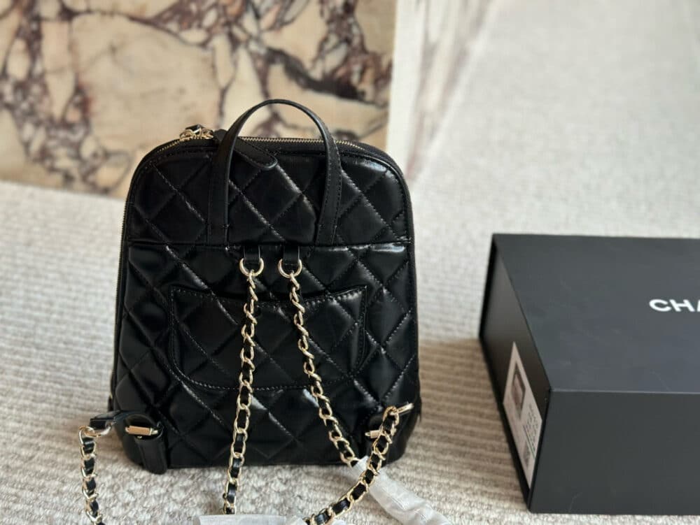 CHANEL MY POCKET BACKPACK SHINY BLACK 24CM - Image 7