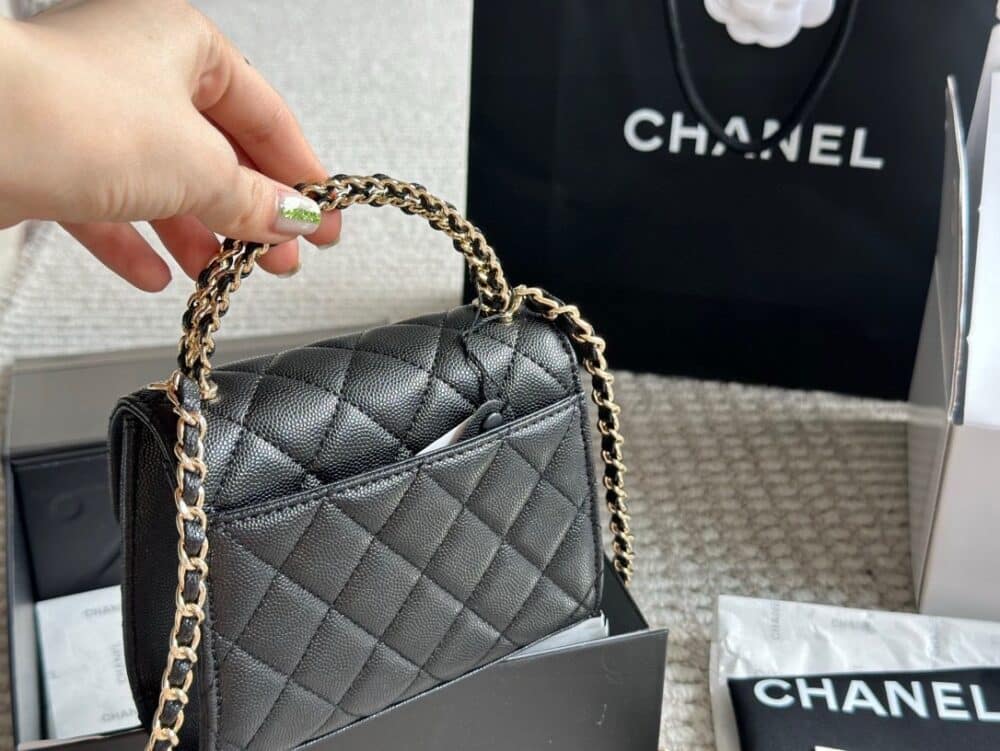 CHANEL CLUTCH BAG WITH CHAIN IN BLACK 15CM - Image 4