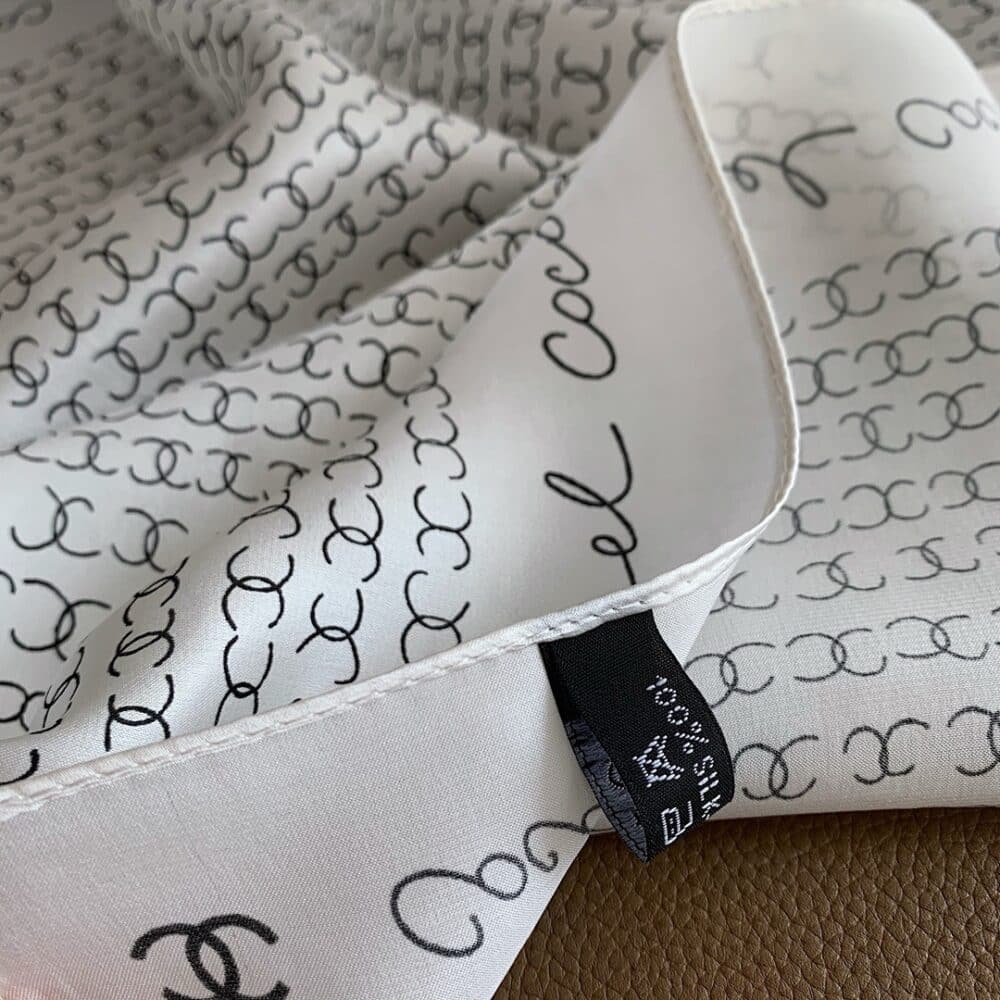 CHANEL COCO SIGNATURE SILK SCARF IN WHITE 70CM - Image 3