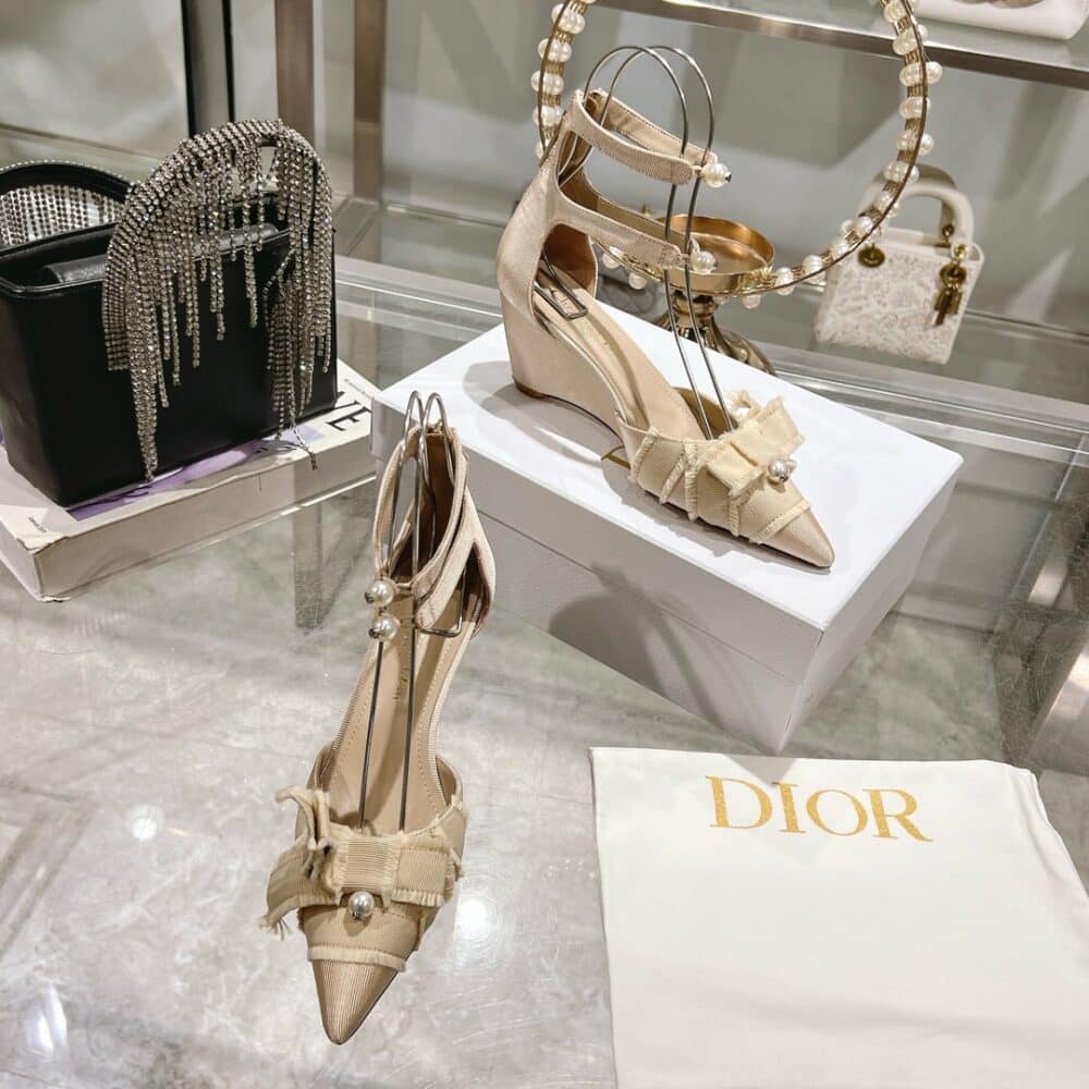 DIOR ADIORABLE WEDGE PUMP BEIGE - Image 6