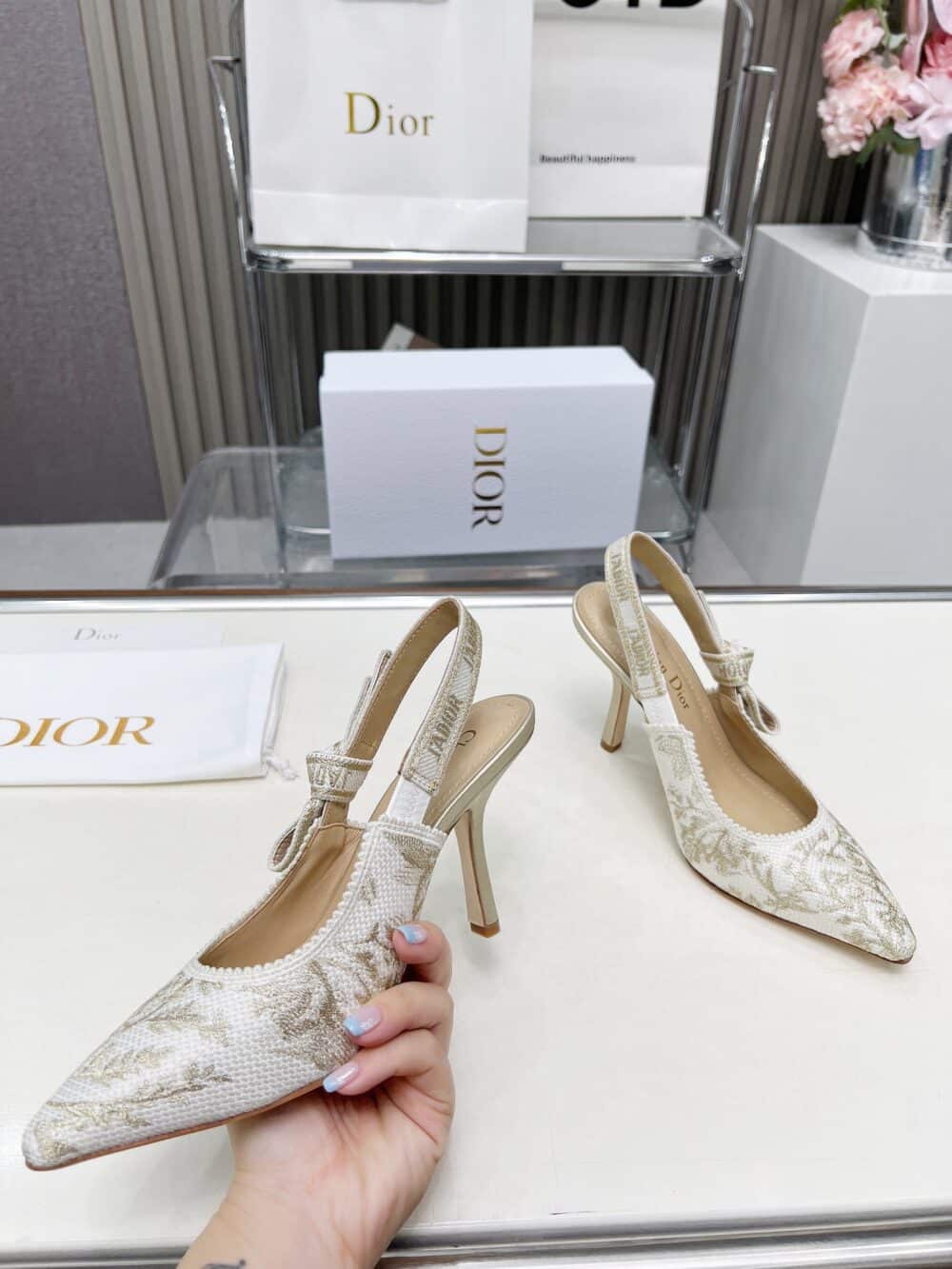 DIOR J'ADIOR SLINGBACK PUMP WHITE AND GOLD TONE KDP920LJE S09W - Image 5