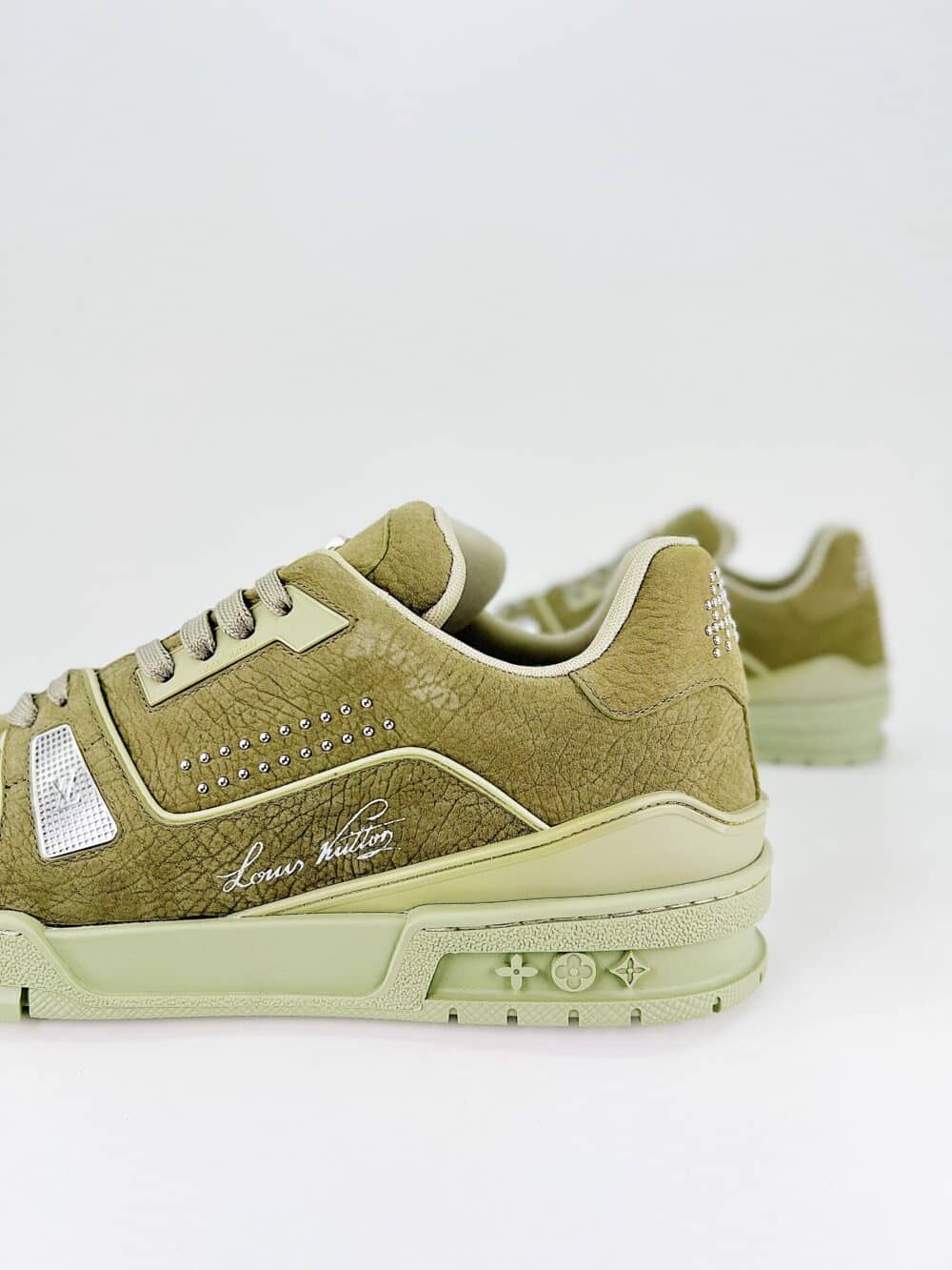 LOUIS VUITTON LV TRAINER SNEAKER GREEN 1ADHA1 - Image 5