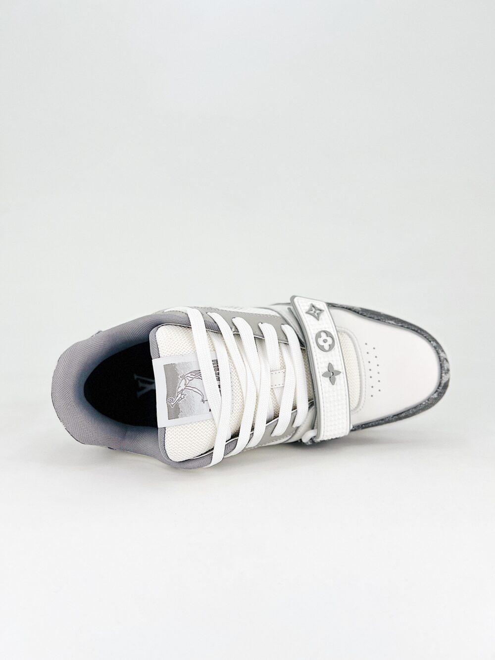 LOUIS VUITTON LV TRAINER SNEAKERS GREY 1ADF0U - Image 7