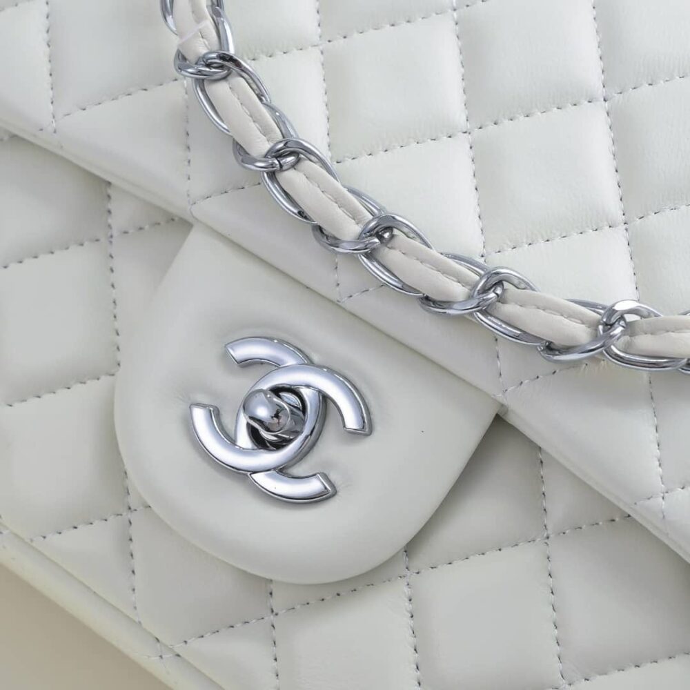 CHANEL CLASSIC DOUBLE FLAP BAG WHITE SILVER HARDWARE 25CM - Image 4