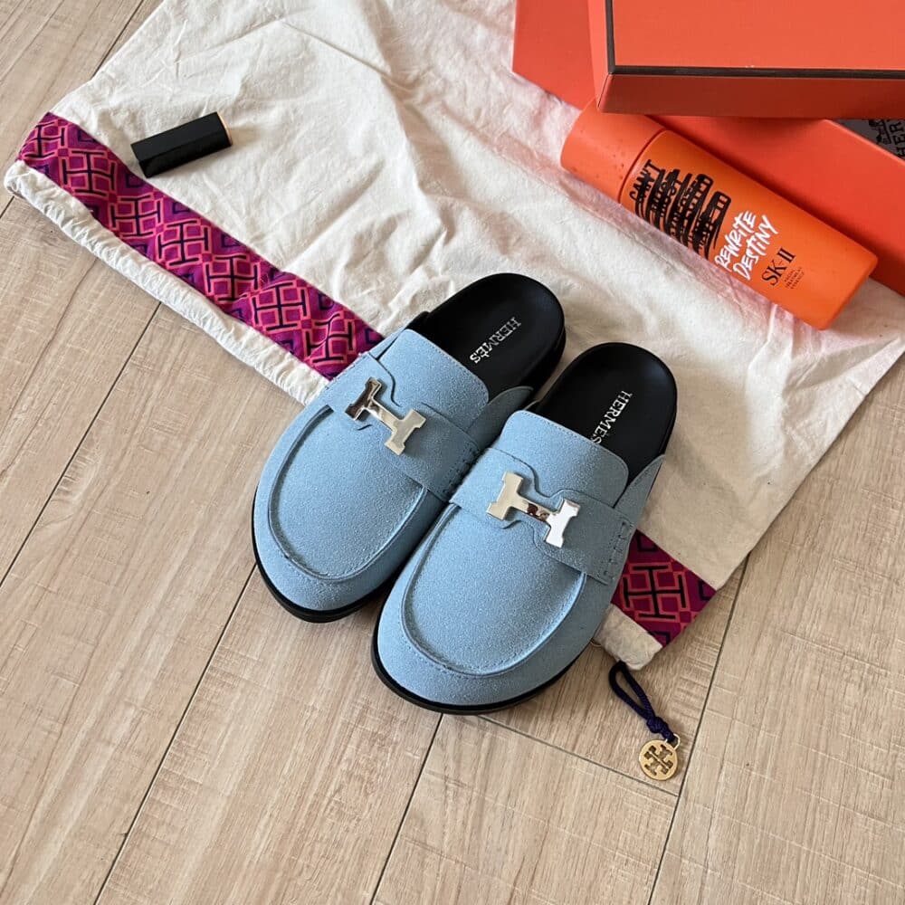 HERMÈS GO MULE H SANDAL IN BLUE - Image 3