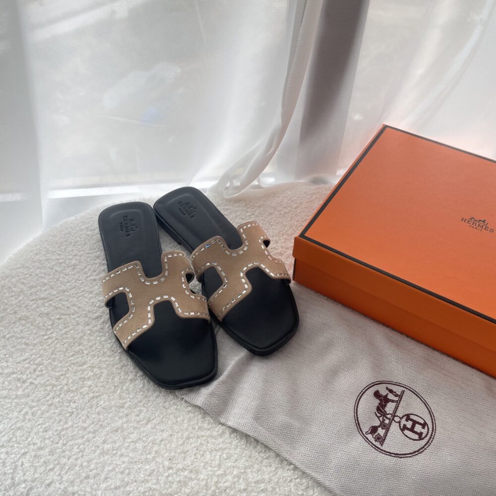 HERMES ORAN SANDAL BROWN AND BLACK - Image 6